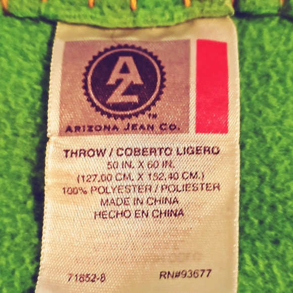 Throw - Picture 3 of 3